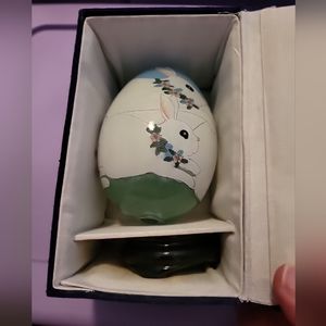 Glass Easter egg with stand